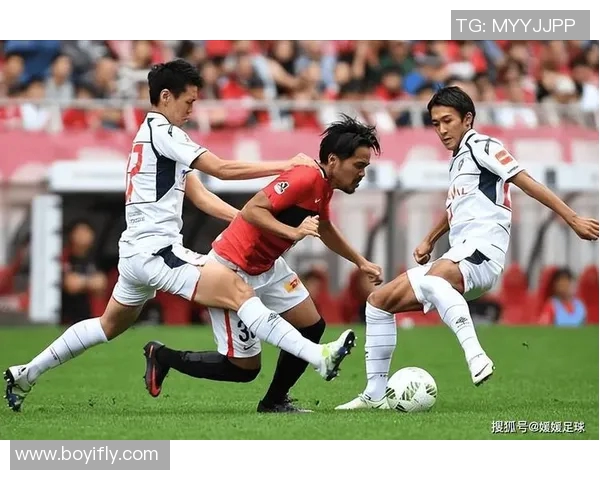 釜山偶像队对决江原球队展现激情与实力的精彩比赛