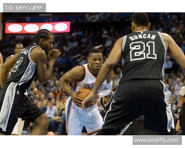 2015年NBA季后赛马刺与雷霆的精彩对决回顾与分析