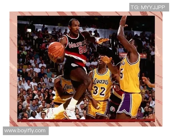 篮球明星Cod的传奇之路：从街头球场到NBA巅峰的奋斗历程